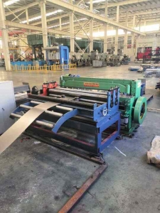 f_2a06bc5ff6897dd546d77884ac90e9a2.jpeg 开平机校平机设备