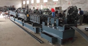 f_52a443c9b6312bf38b6cb403661fa275.jpeg 汽车纵梁设备