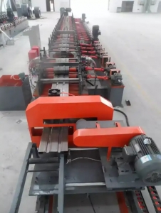 f_b0a3df18dee86898c60ad067fb08fd68.jpeg 车厢板设备