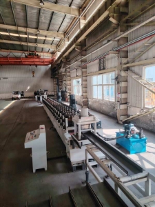 f_e41d172f139a6bfc6a4f468ea3f9e29a.jpeg 汽车大梁设备