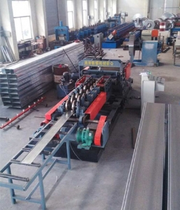 f_feeefa0d3faa5e1a709c7608e0010962.jpeg 盖板设备